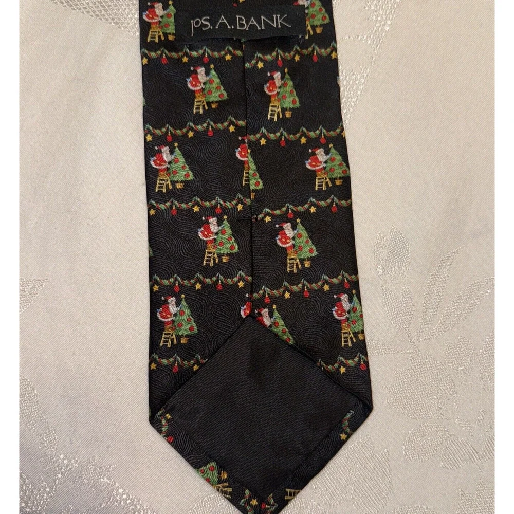 Jos. A. Bank Christmas Necktie Santa Decorating Tree Black 100% Silk Made in USA